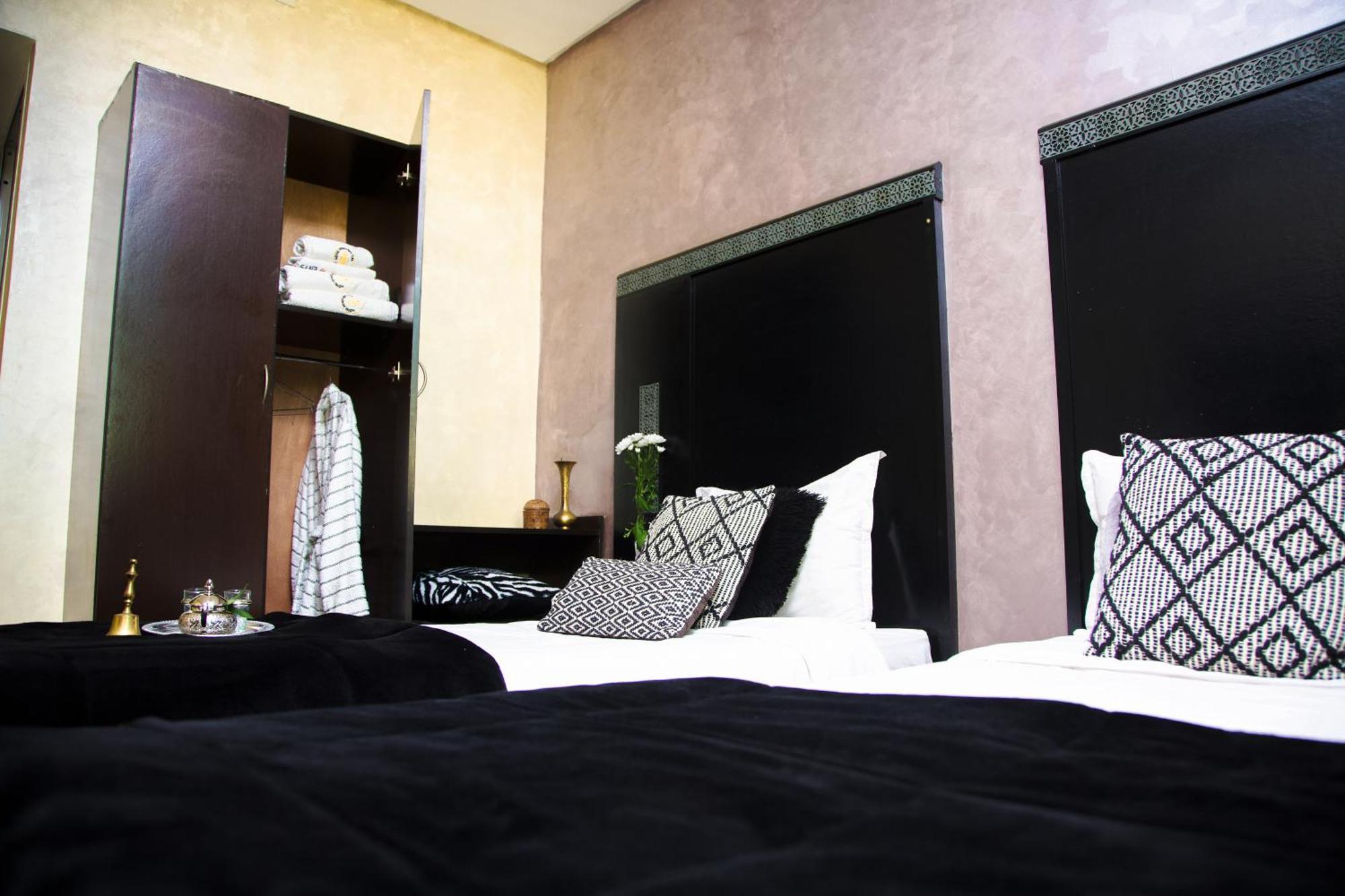 Hotel Vents Des Iles 에사우이라 외부 사진